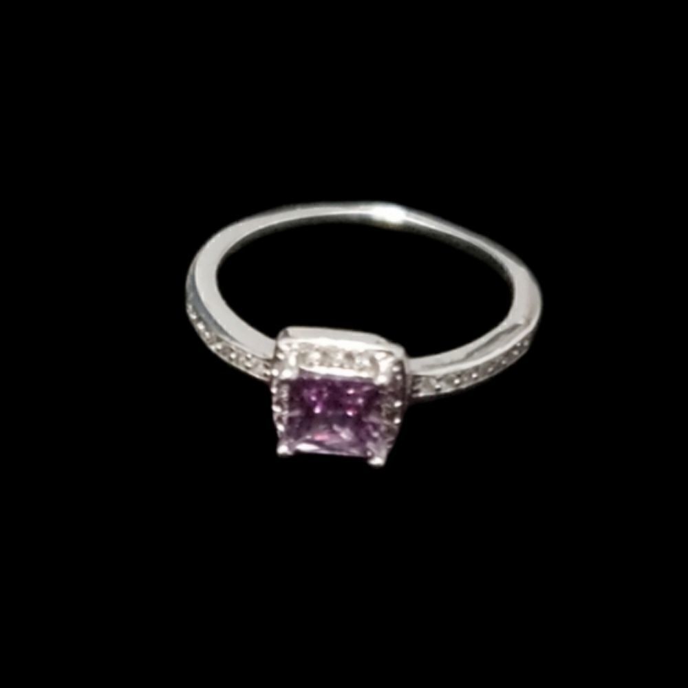 New square amethyst ring